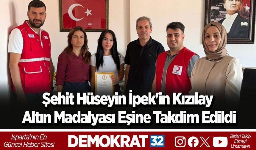 Şehit Hüseyin İpek'in Kızılay Altın Madalyası Eşine Takdim Edildi
