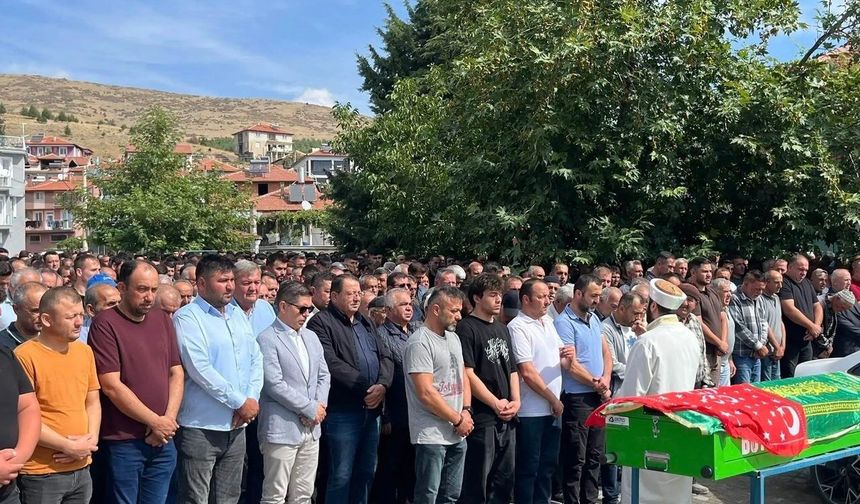 Isparta'da Acı Veda: 20 Yaşındaki Ahmet Köse Toprağa Verildi