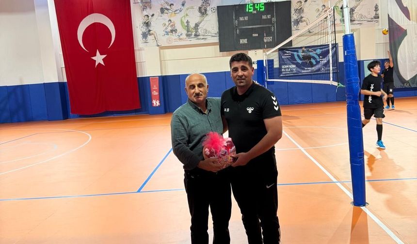 🇹🇷 TÜRKİYE YARI FİNAL MÜSABAKASINDA GURURUMUZ! 🏐