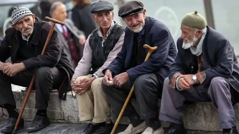 Emekliye Zamda Yeni Formül!