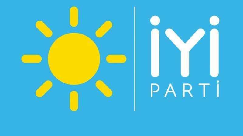 <p>Seçim yenilgisinden sonra İYİ Parti'den istifa eden Meral Akşener'in ardından parti içinde yaprak dökümü sürüyor. Son olarak, İYİ Parti Adıyaman Gerger İlçe Teşkilatı'ndaki 30 kişi partilerinden istifa ederek Milliyetçi Hareket Partisi'ne geçti.</p>