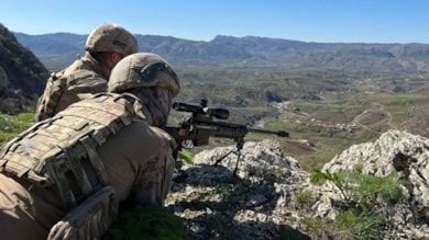 Irak ve Suriye'de 15 terörist etkisiz hale getirildi