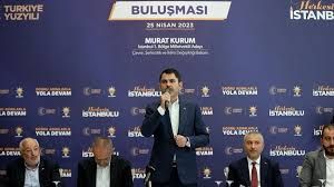 <p>"YENİ BAŞVURU DÖNEMİNİ BAŞLATIYORUZ"</p>
<p></p>
<p></p>
<p></p>
<p>Vatandaşın ihtiyaç duyduğu bazı iyileştirmeler yaptıklarını aktaran Bakan Kurum, "Yarısı Bizden'de yeni başvuru dönemini başlatıyoruz. Artık Yarısı Bizden'de tarih kısıtlamasını kaldırıyoruz; 39 ilçemizde, vatandaşımızın süresiz başvuru yapmasının önünü açıyoruz! Yine, yeni üretilecek projelerde, otopark ve sığınak alanlarını proje metrekaresinin dışında tutuyoruz. Hiçbir kardeşimizin, hak kaybı yaşamasına izin vermiyoruz!" dedi.</p>
<p></p>
<p></p>
<p></p>
<p>BELEDİYELERİN SGK BORÇLARI</p>
<p></p>
<p></p>
<p></p>
<p>Belediyelerin SGK'ya olan borçlarıyla ilgili konuşan Bakan Kurum, şu ifadeleri kullandı:</p>
<p></p>