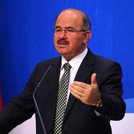 Eski Bakan Yeni Parti Kuruyor! Merkez Sağda Yeni Parti Rüzgarı
