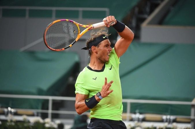 <p>İspanyol tenisçi Rafael Nadal, tenisi bıraktığını açıkladı. Profesyonel kariyerini sonlandıran Nadal, sosyal medya hesabından yaptığı paylaşımda, “Herkese çok teşekkürler” ifadesini kullandı.</p>