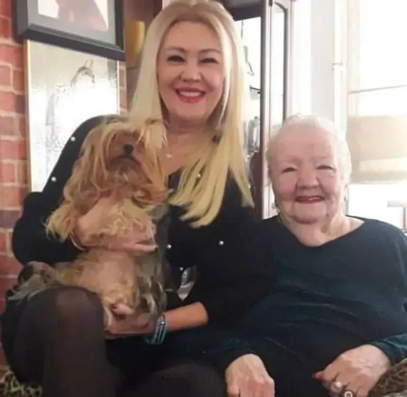 <p><span>1990'dan sonra sinemanın içinde bulunduğu krizin de büyük etkisiyle oyunculuk kariyerinin akışında yavaşlama yaşayan Sevtap Parman, 2011'de oyunculuğu tamamen bıraktı. Yaşamını açtığı bir dükkandan elde ettiği gelirle idame ettiren Parman, annesinin vefatı üzerine ruhsal çöküntü yaşadı.</span></p>