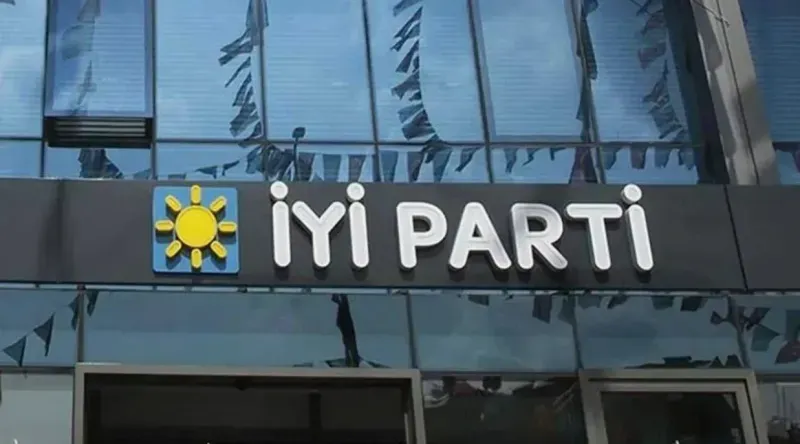 <p><span>İYİ Parti’de istifa dalgası sürerken, parti kulisleri AK Parti’ye geçen isimlerle çalkalanıyor.</span></p>