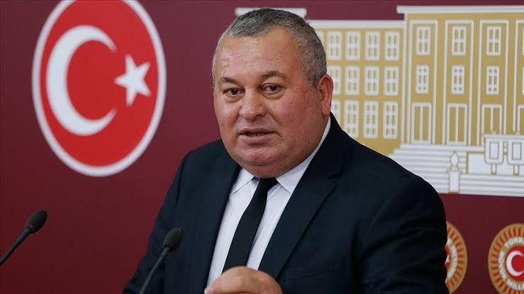 <p></p>
<h2 class="content-description">Cemal Enginyurt, Çatalca Müftüsü Ahmet Mehmetalioğlu’nun skandal paylaşımını sert sözlerle eleştirdi.</h2>