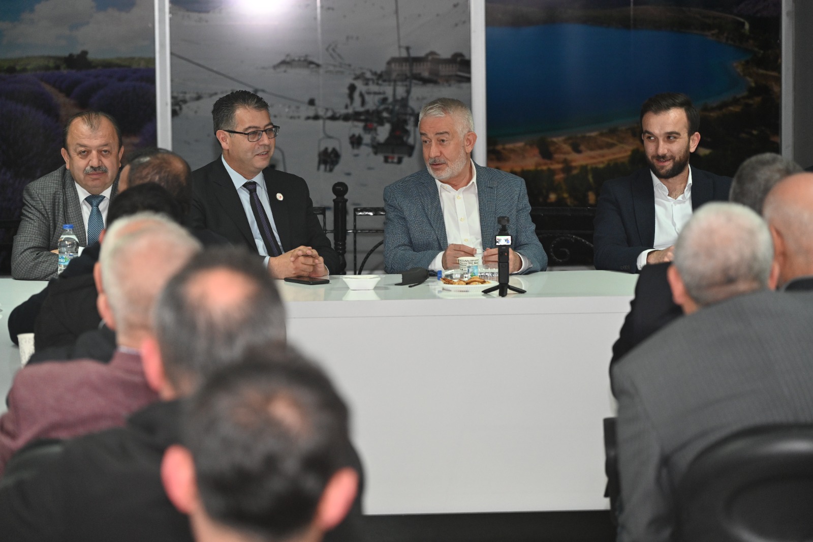 Başkan Başdeğirmen, Isparta Muhtarlar Derneği’ni Ziyaret Etti (2)