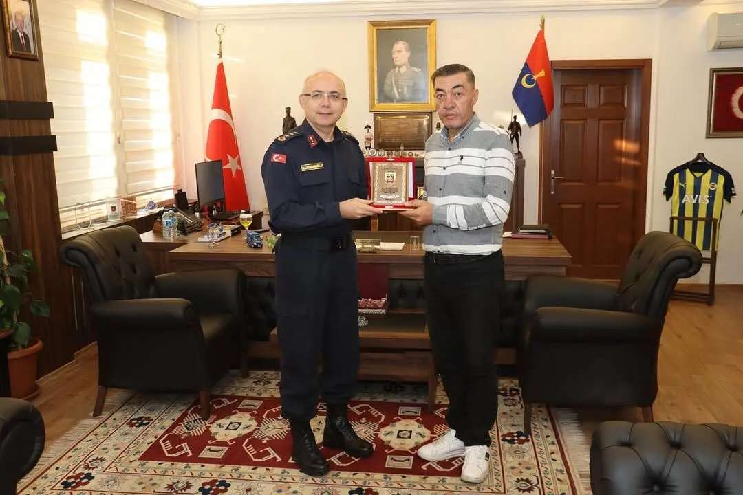 Jandarma Albay Karamanoğlu’ndan Emekli Personele Teşekkür Belgesi1