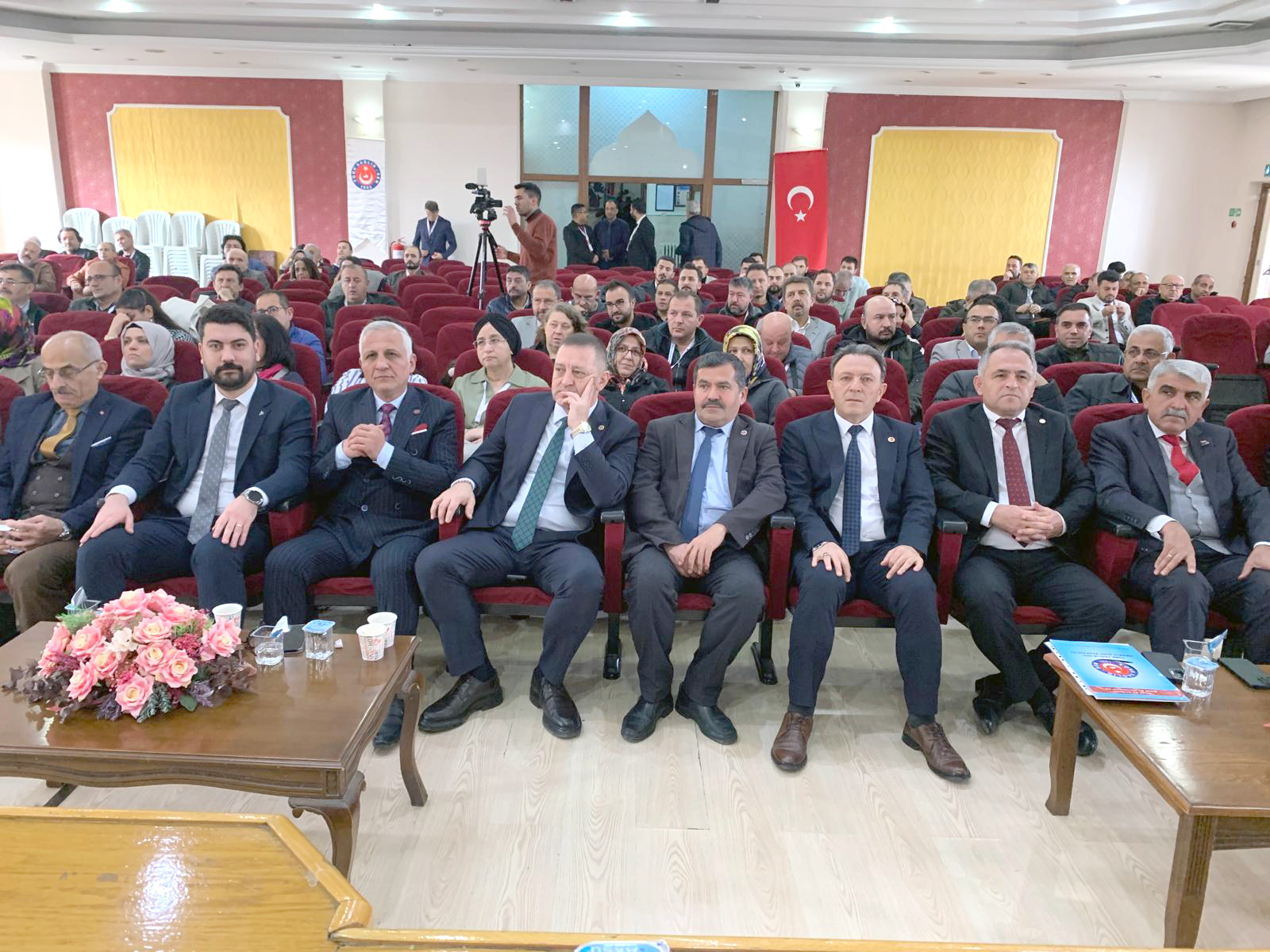 0D9Fc9F9 A7B6 47A4 A00D Af0Ce05622F0