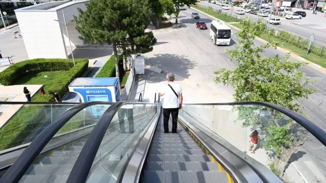 2F516Ffa Ddc5 4E99 B5D9 60B3Aaba8580 1758611264