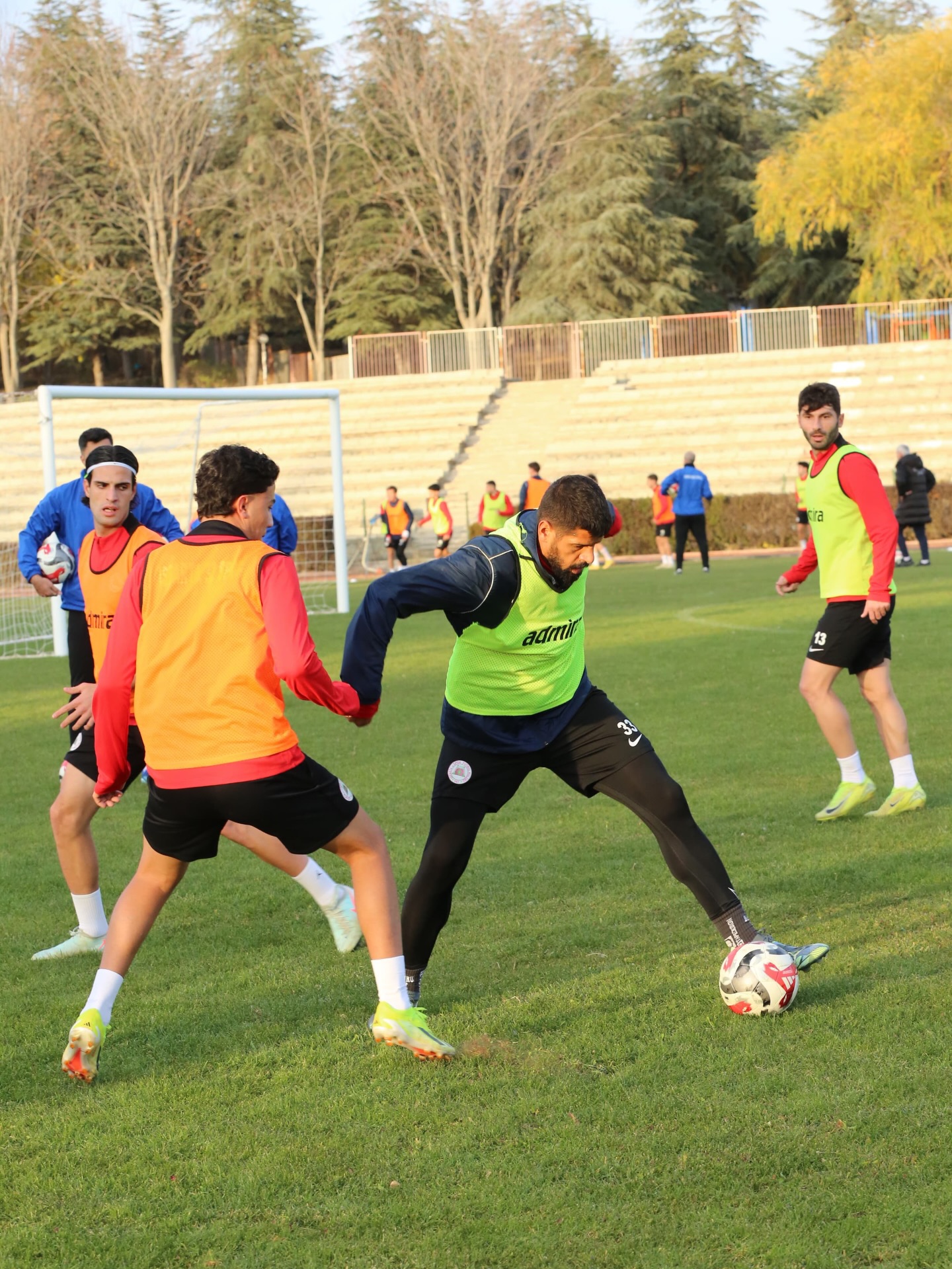 586907716 18095862772833238 7837485641765686492 N