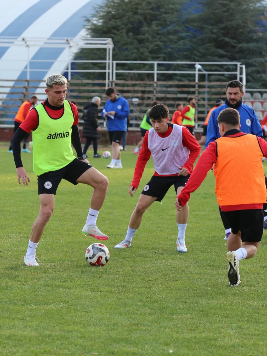 586998051 18095862775833238 1084668378541051494 N