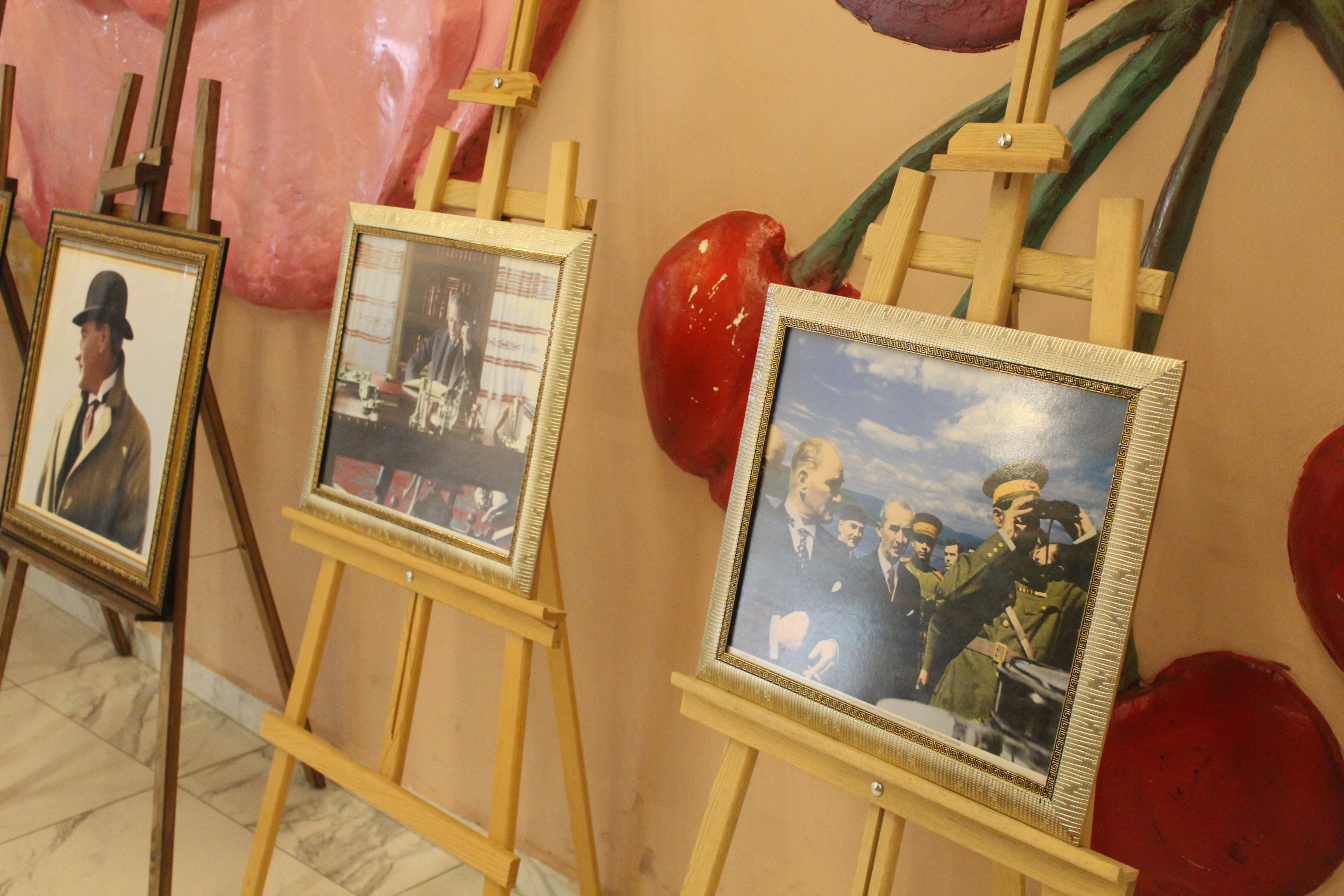 Isparta Belediyesinden 10 Kasım’a Özel Atatürk Temalı Sergi (1)