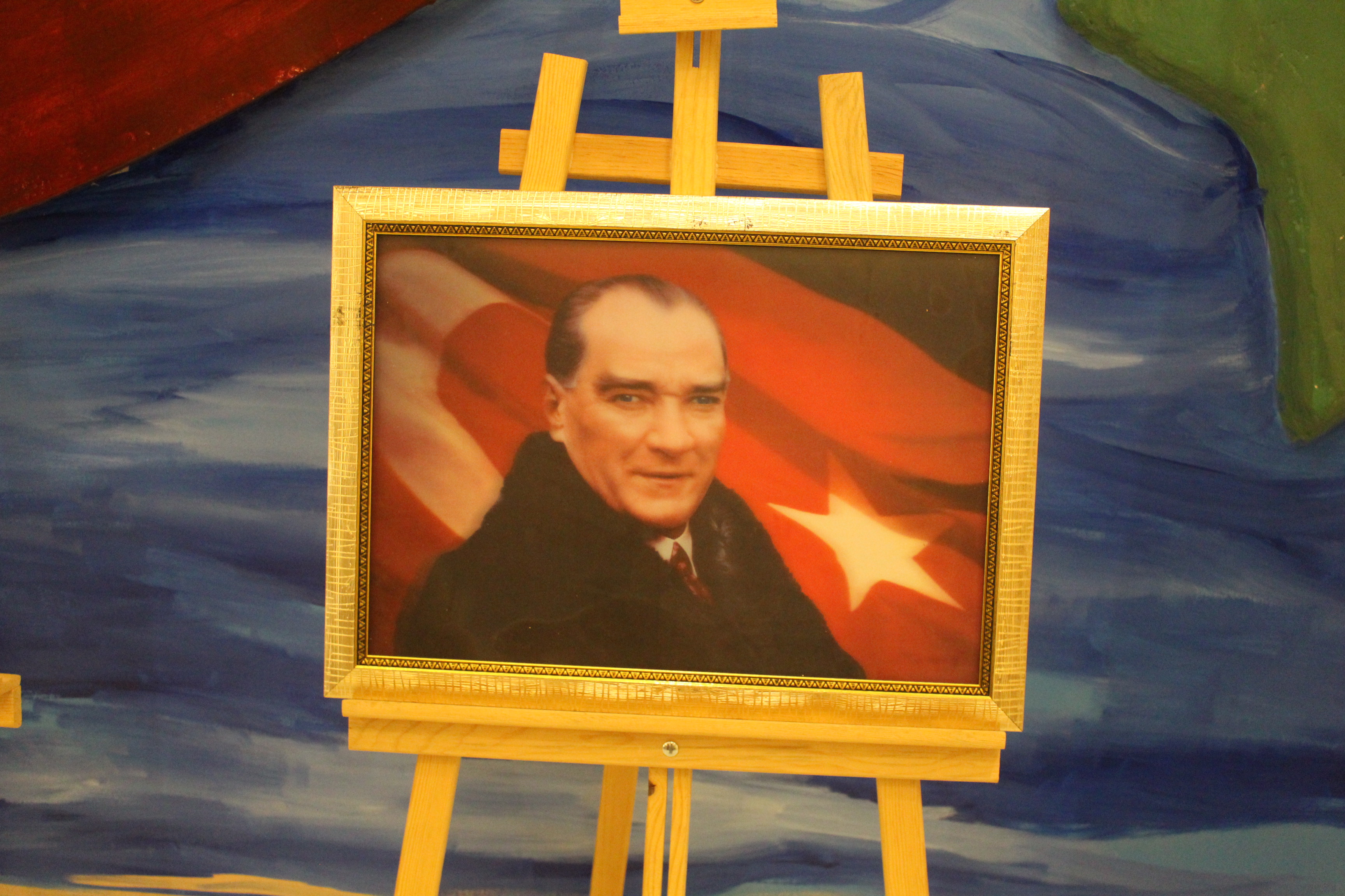 Isparta Belediyesinden 10 Kasım’a Özel Atatürk Temalı Sergi (6)