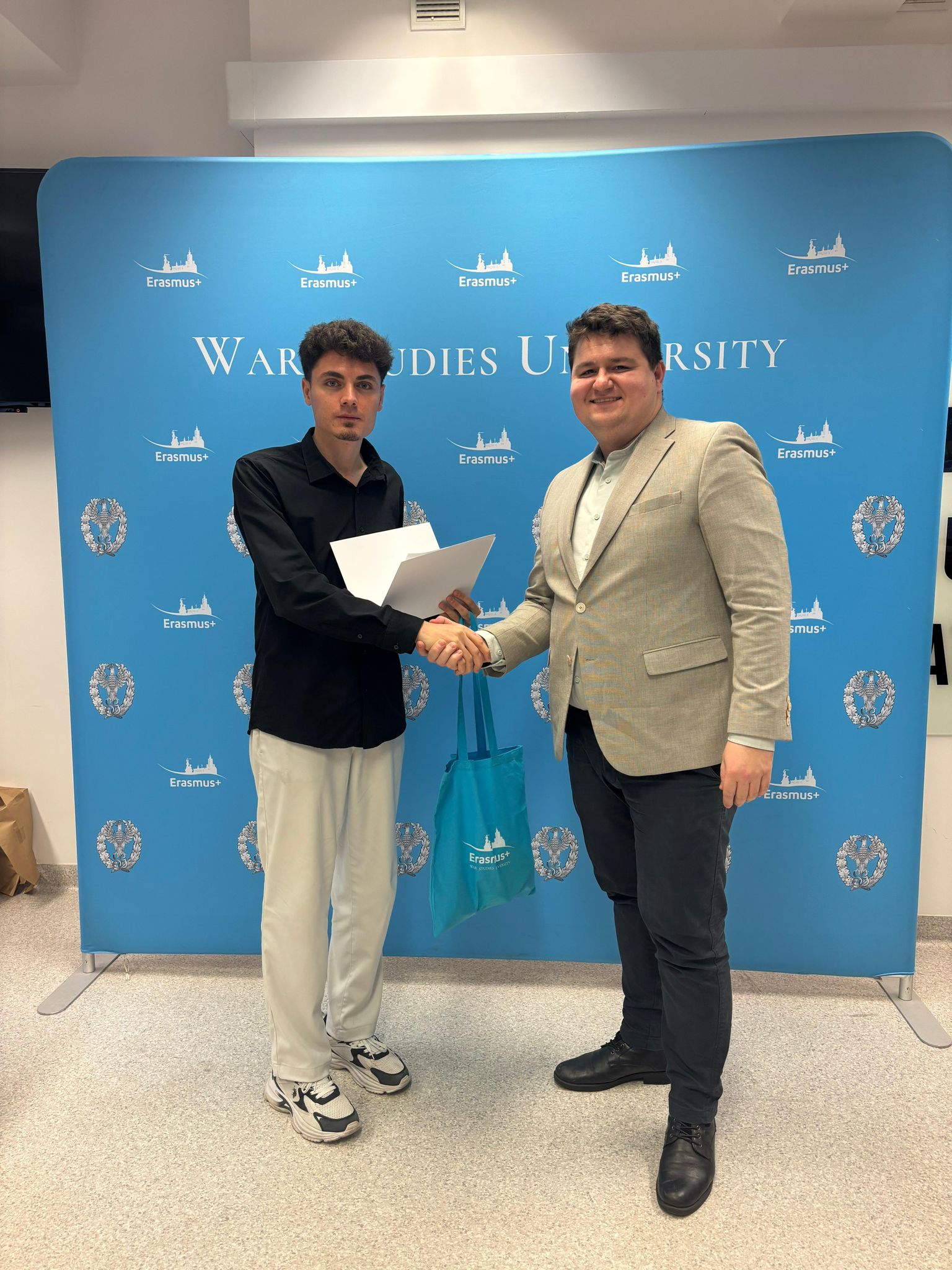 Whatsapp Image 2025 12 19 At 19.55.44 (1)