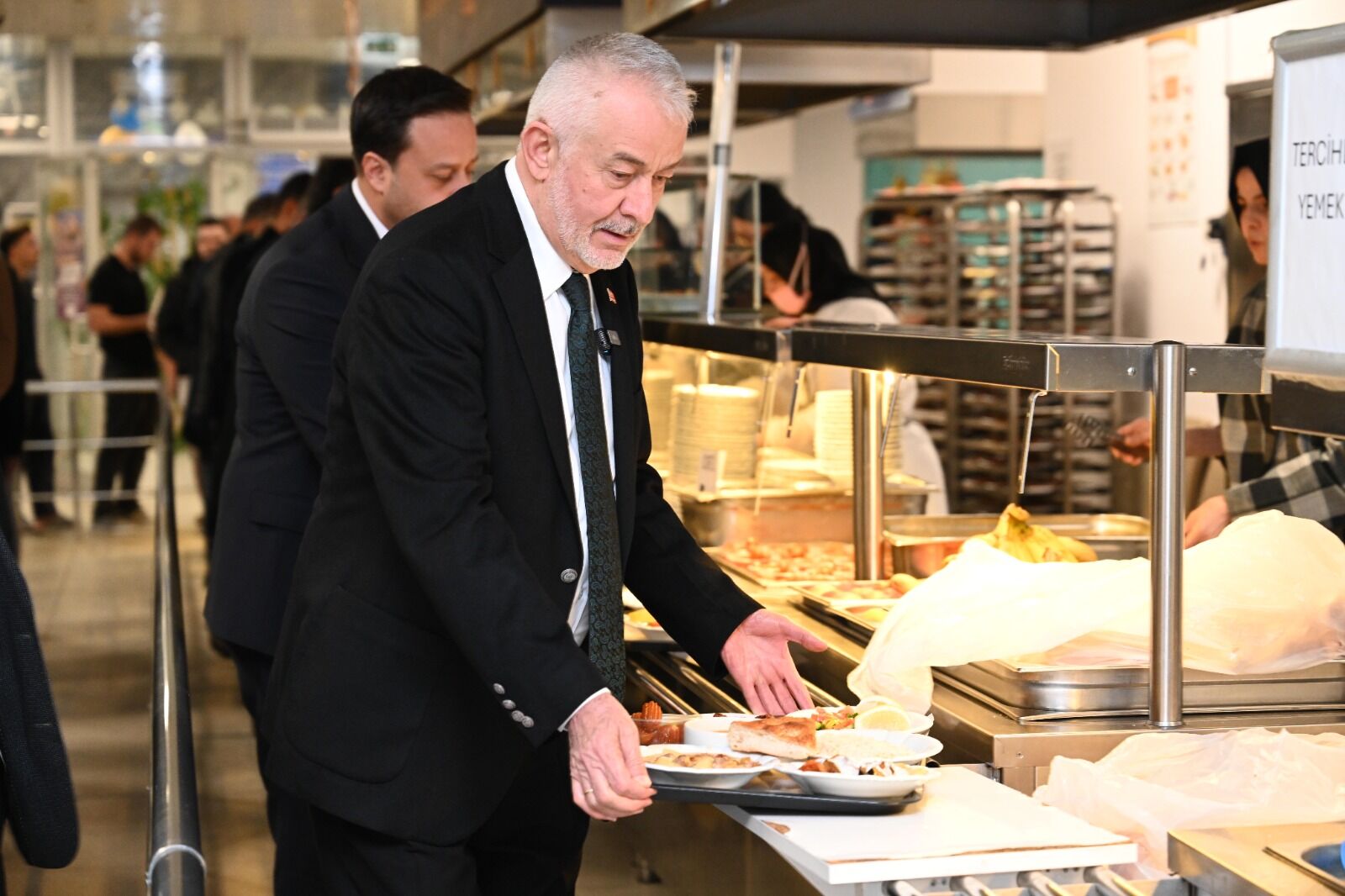 Başkan Başdeğirmen, Kyk Erkek Yurdu’nda Öğrencilerle Iftar Sofrasında Buluştu (1)