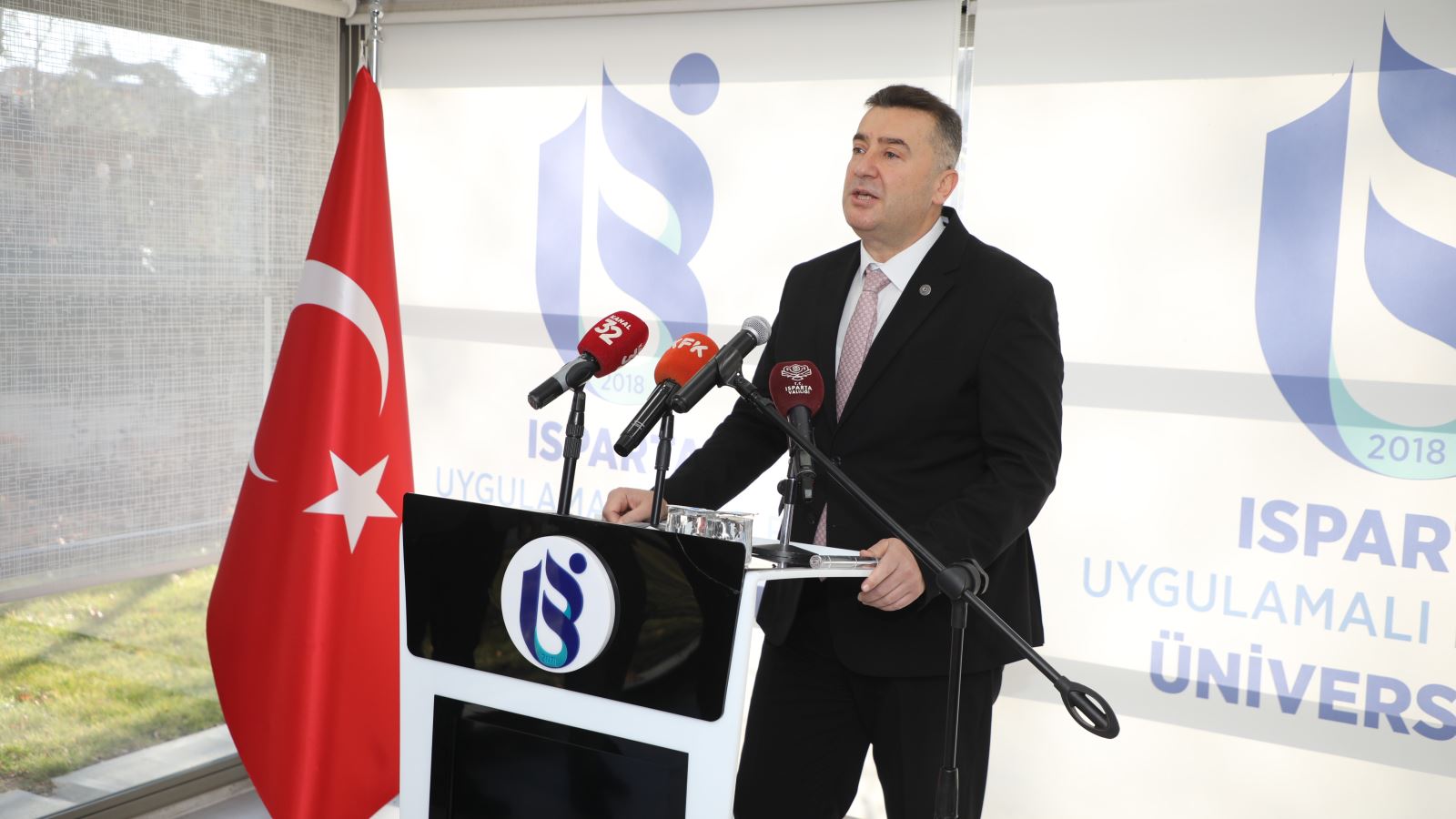 Eği̇rdi̇r Gölü İkli̇m Deği̇şi̇kli̇ği̇ne Di̇renç Kazaniyor (3)