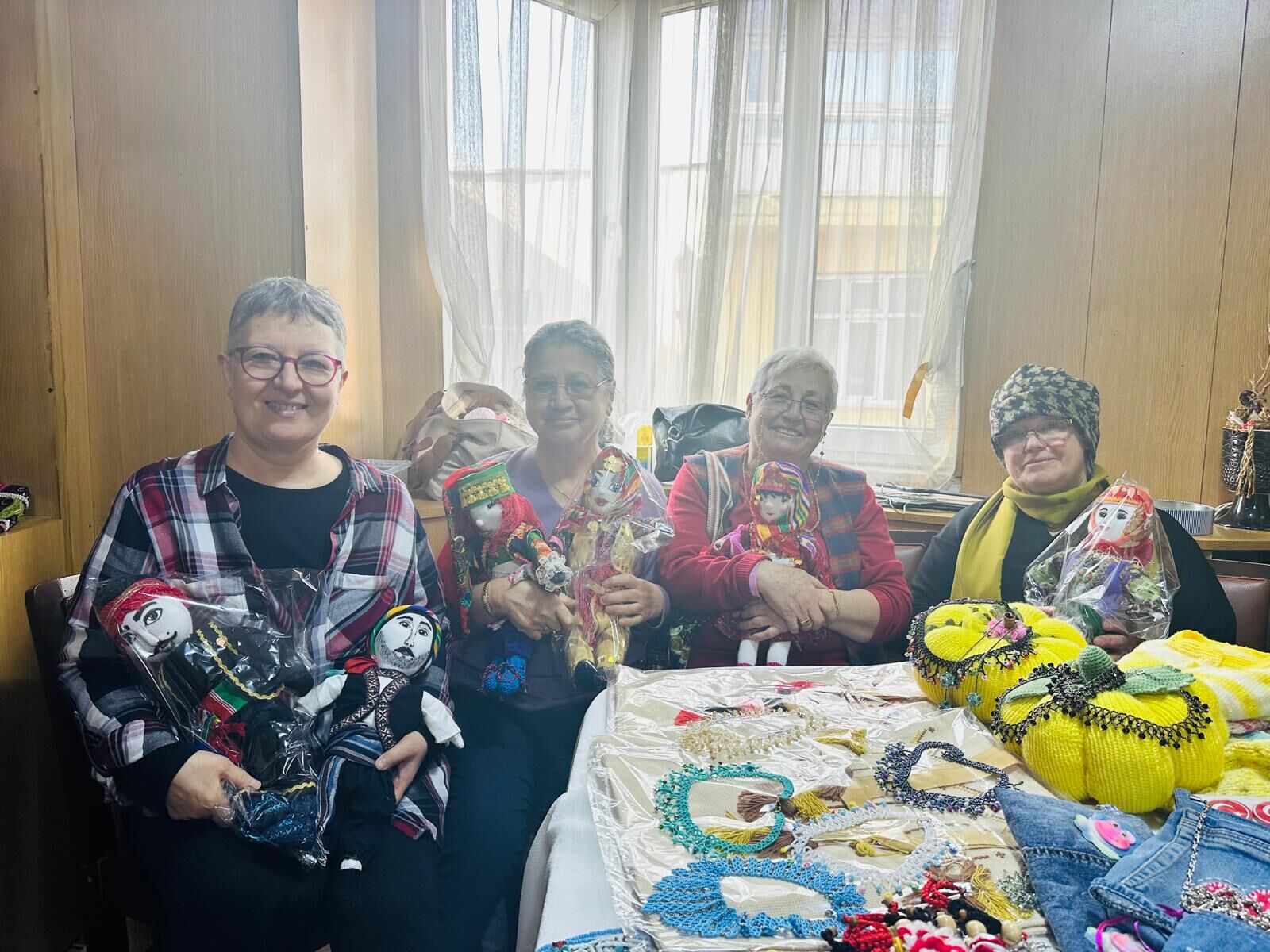 Emekli̇ler Hem Üreti̇yor Hem Sosyal Hayata Katki Sağliyor (7)