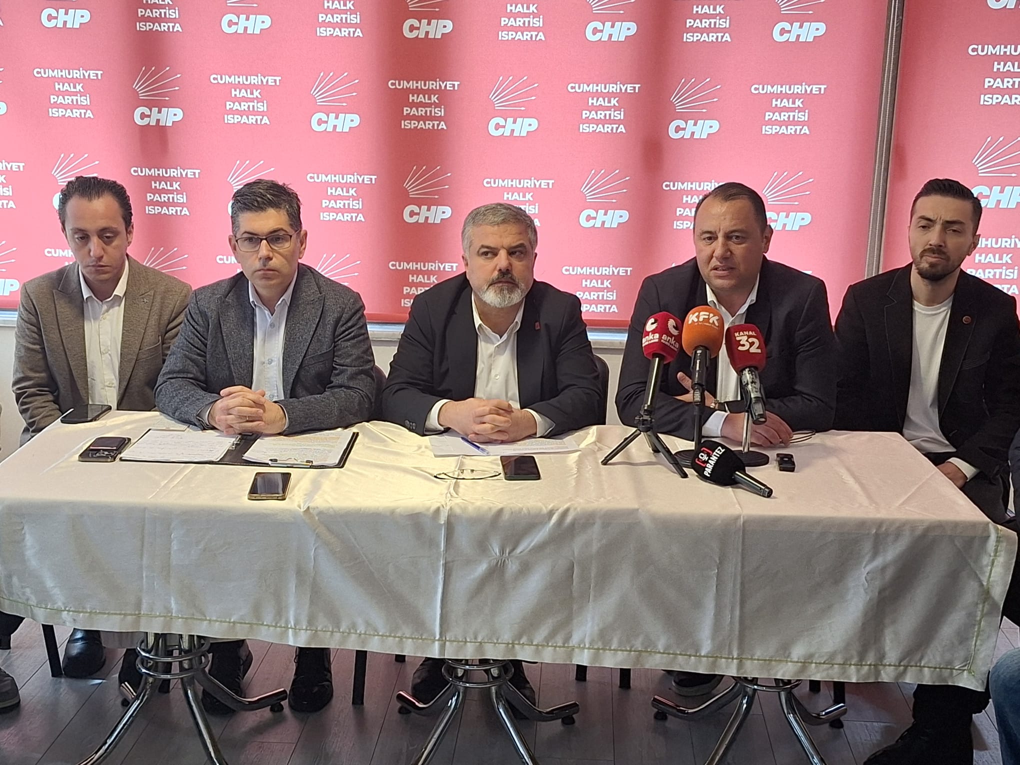 Kervan Ters Dönünce Uyuz Eşek Başa Geçermi̇ş (4)