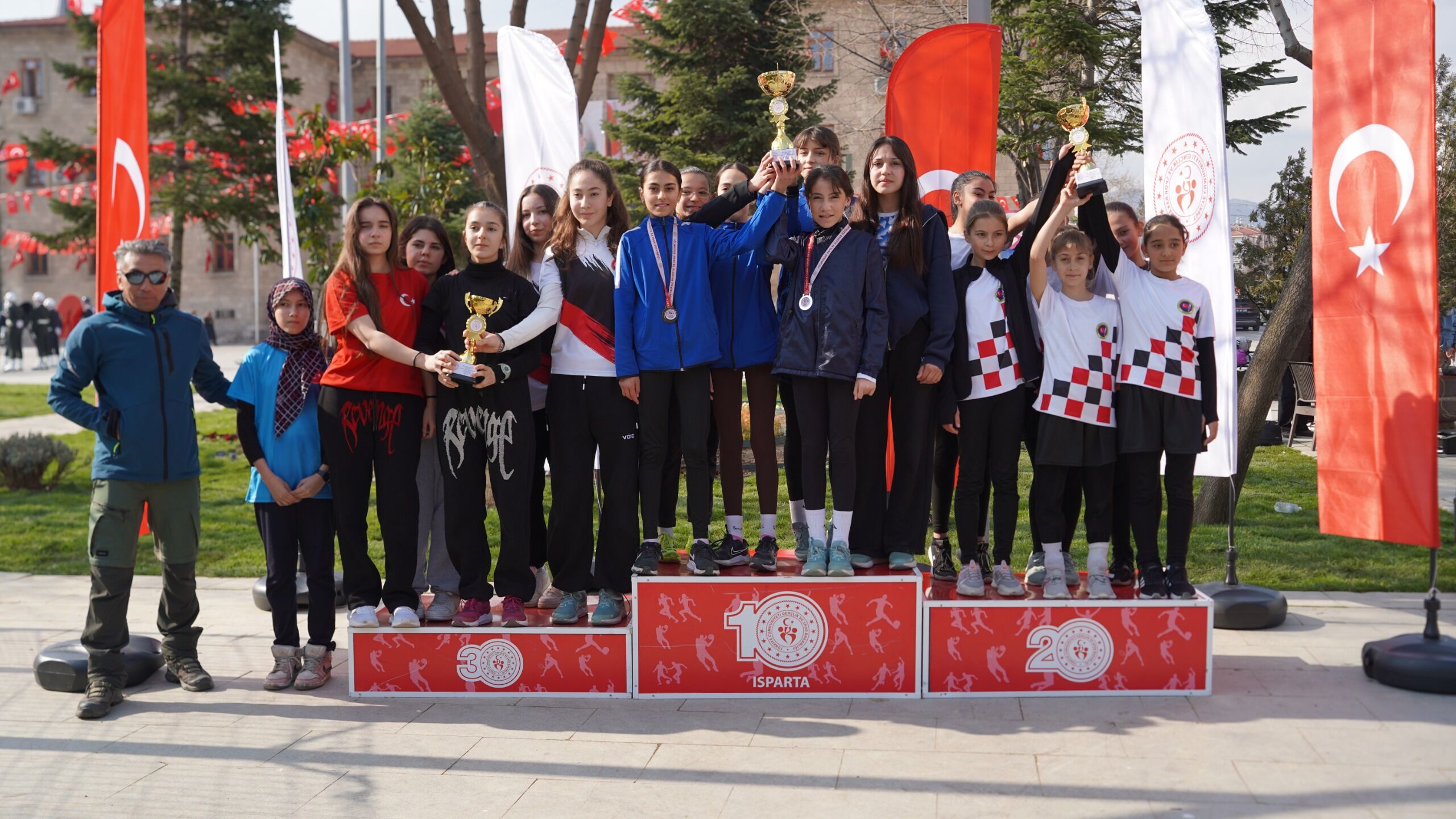 6 Mart Atatürk Koşusu Coşkuyla Gerçekleşti̇ri̇ldi̇ (2)