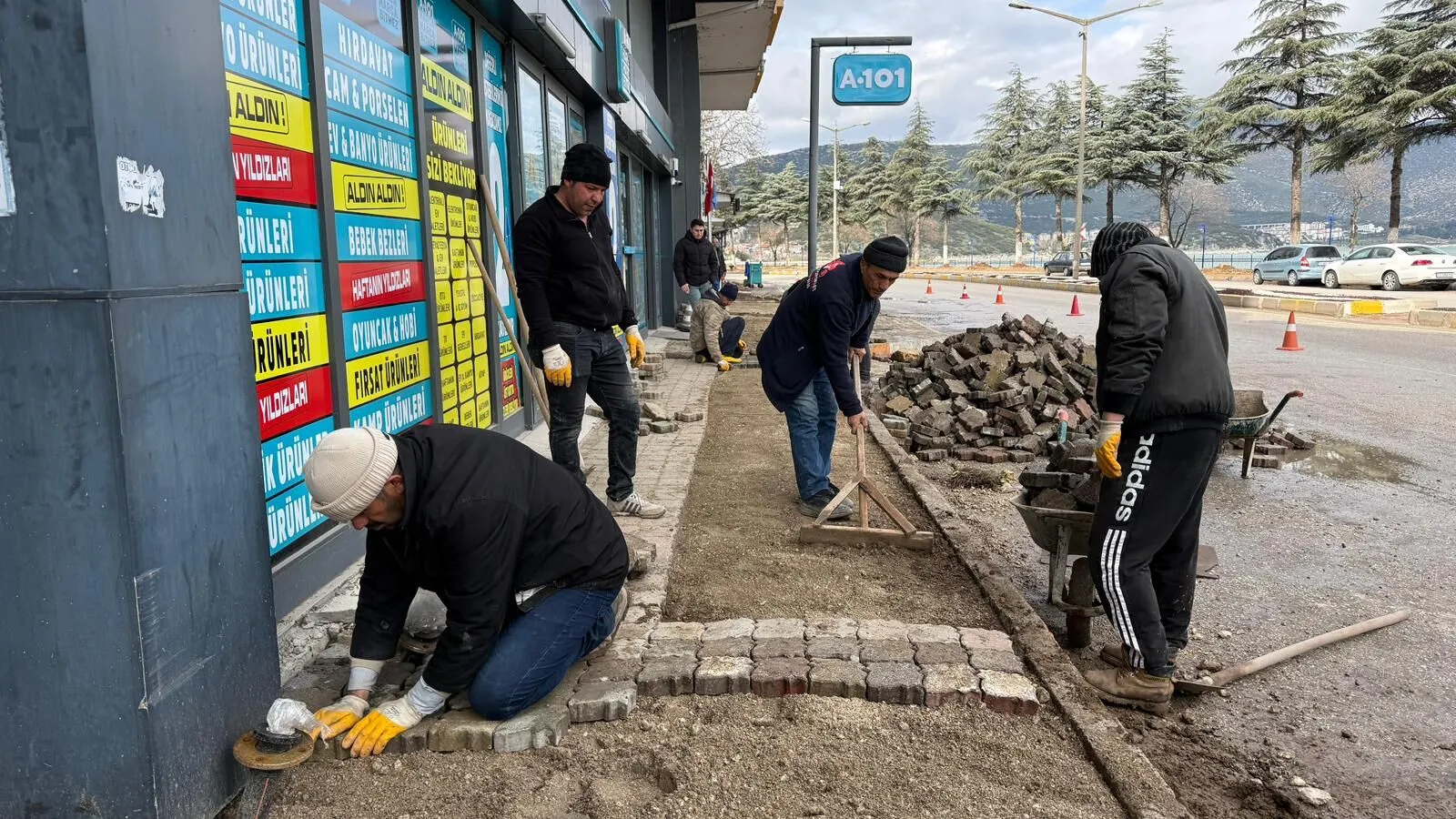 Başkan Özer Çalışmaları Yerinde İnceledi (1)