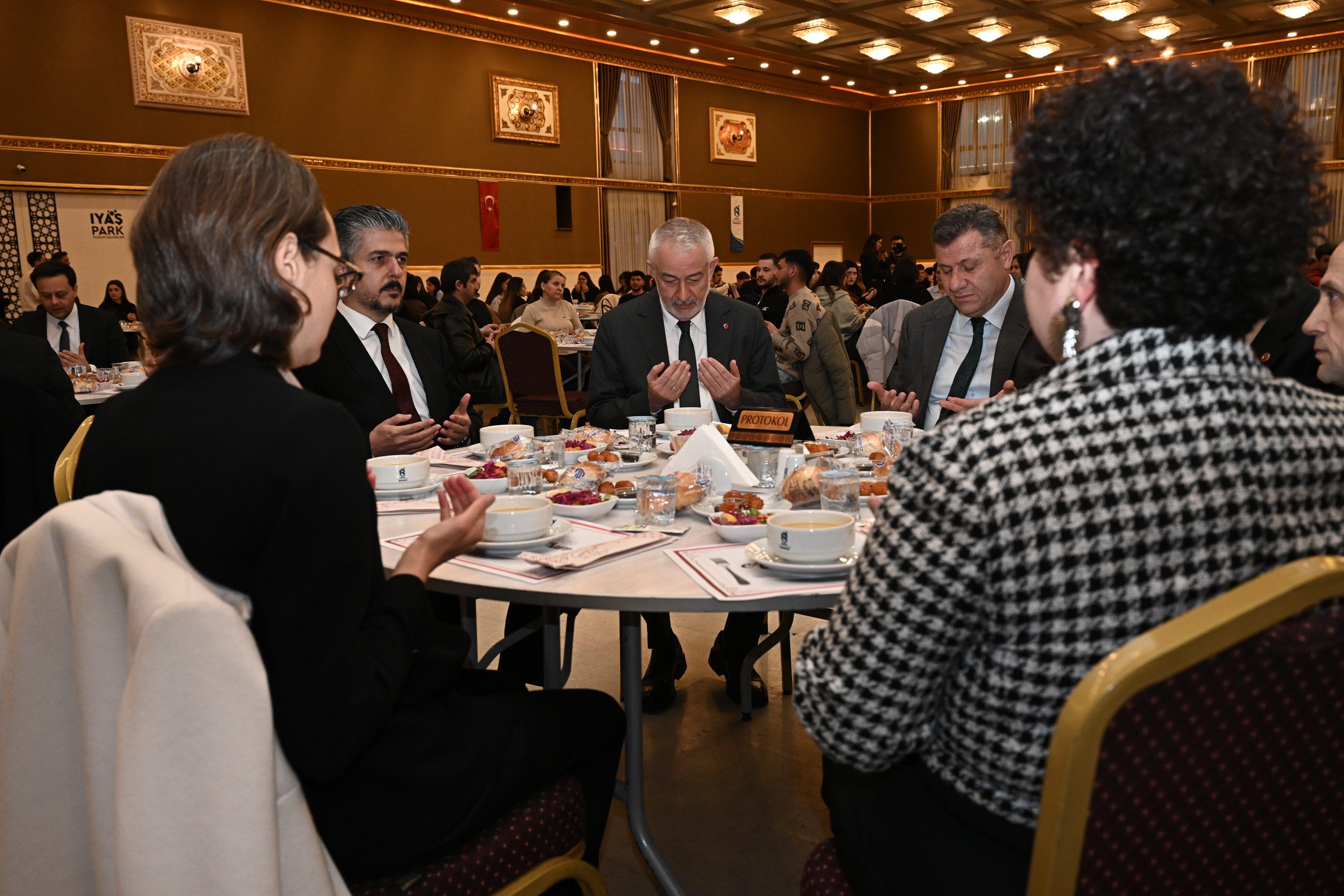 “Bugünlerde En Çok Dayanışmaya Ihtiyacımız Var” (3)