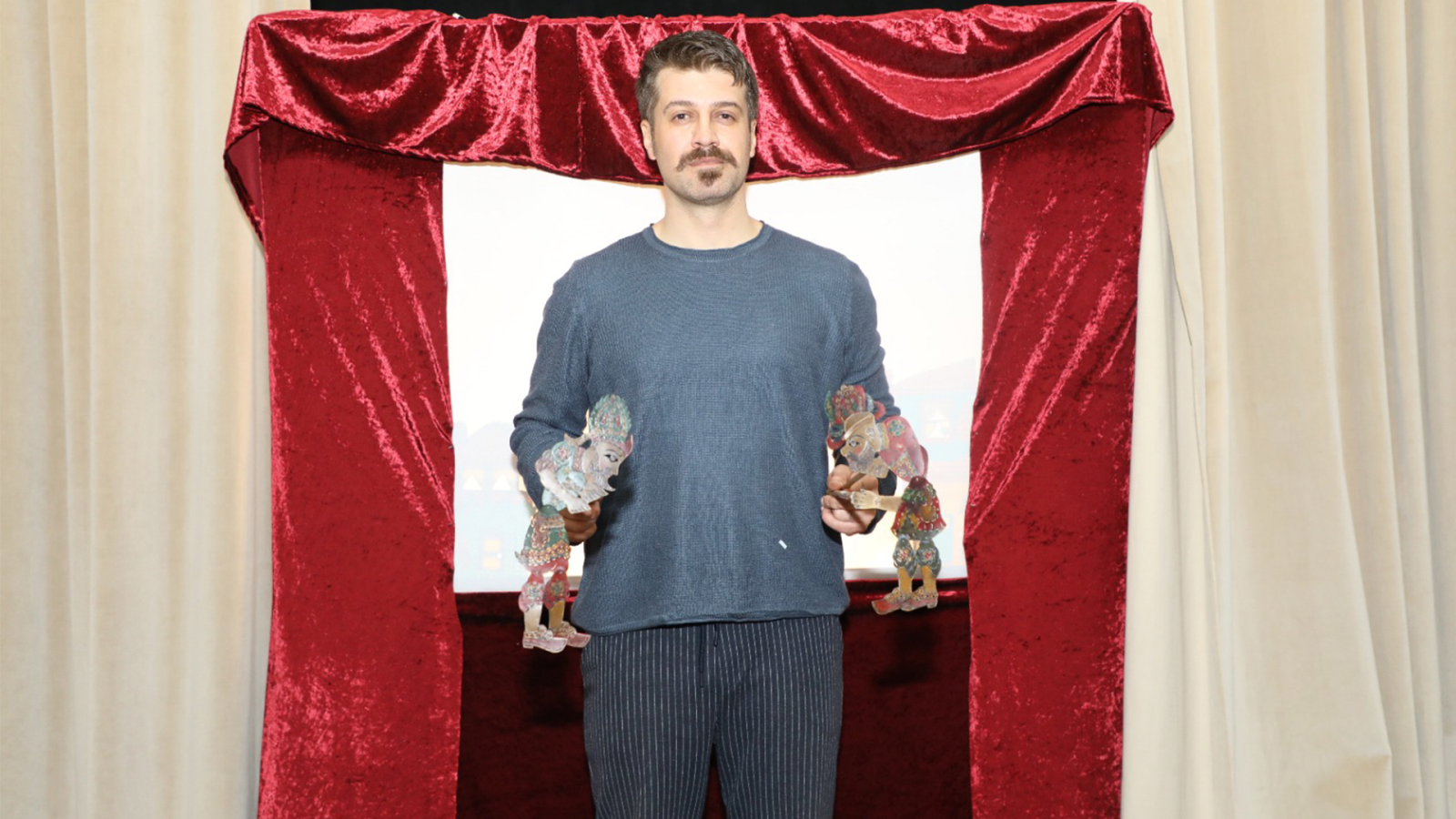 “Geleneksel Türk Gölge Oyunu Karagöz Gösterisi” Beğeni Topladı (2)