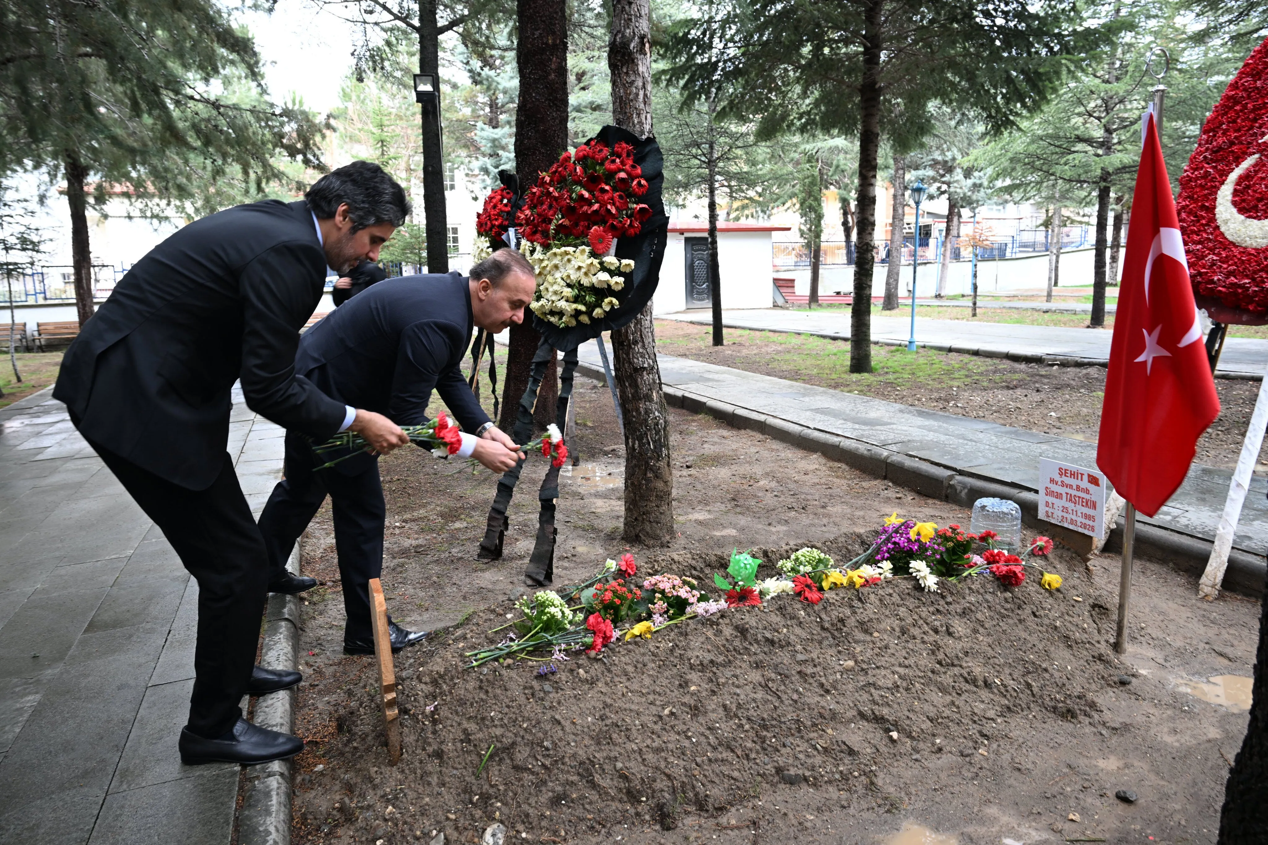 Katar Büyükelçisi Al Hanzab, (1)