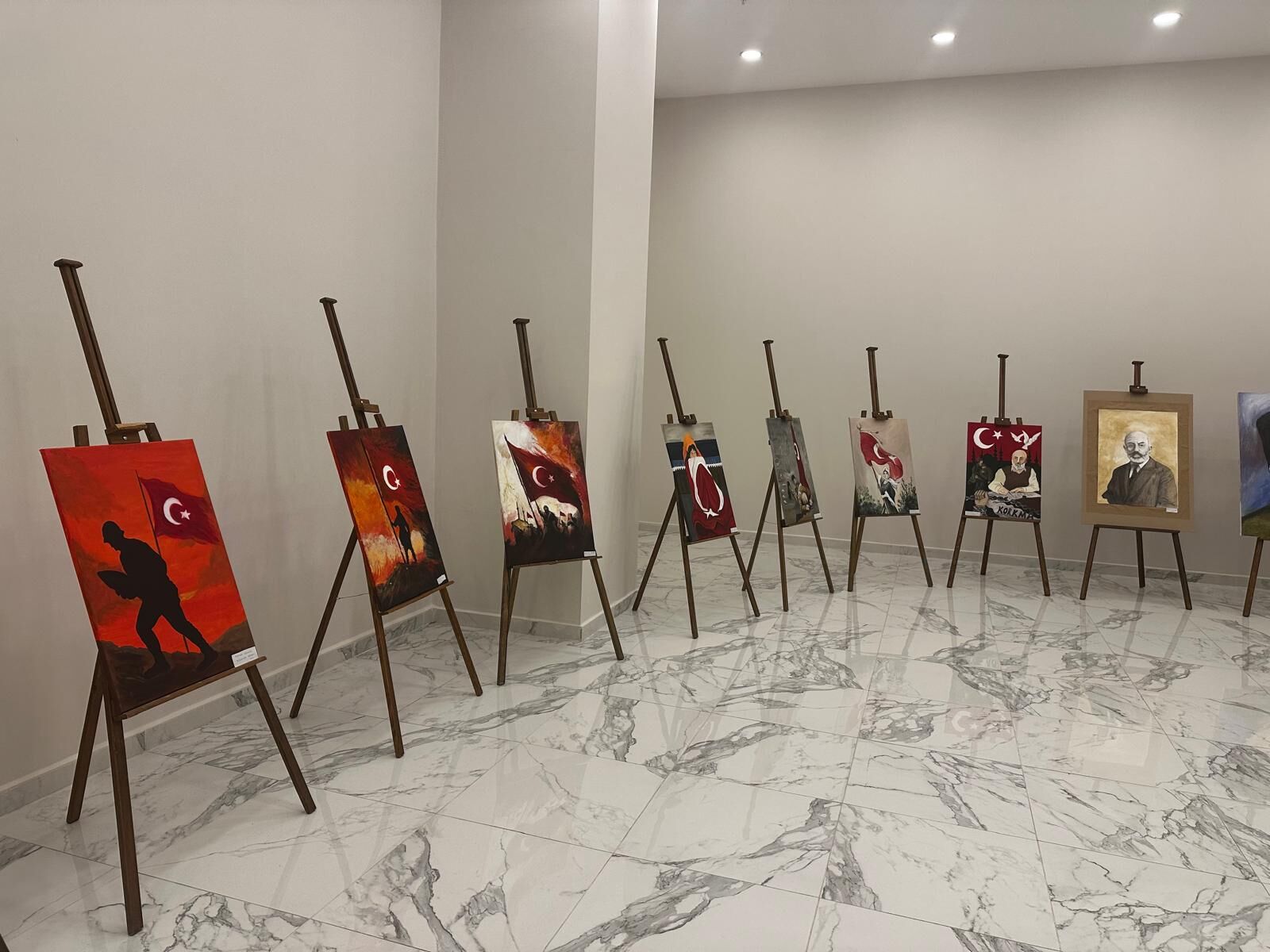 Lise Öğrencilerinden 12 Mart Temalı Resim Sergisi (6)