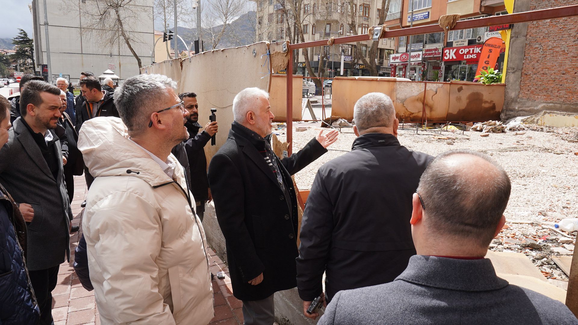 06 04 2026 Baskan Cumhuriyet Caddesi Inceleme (3)