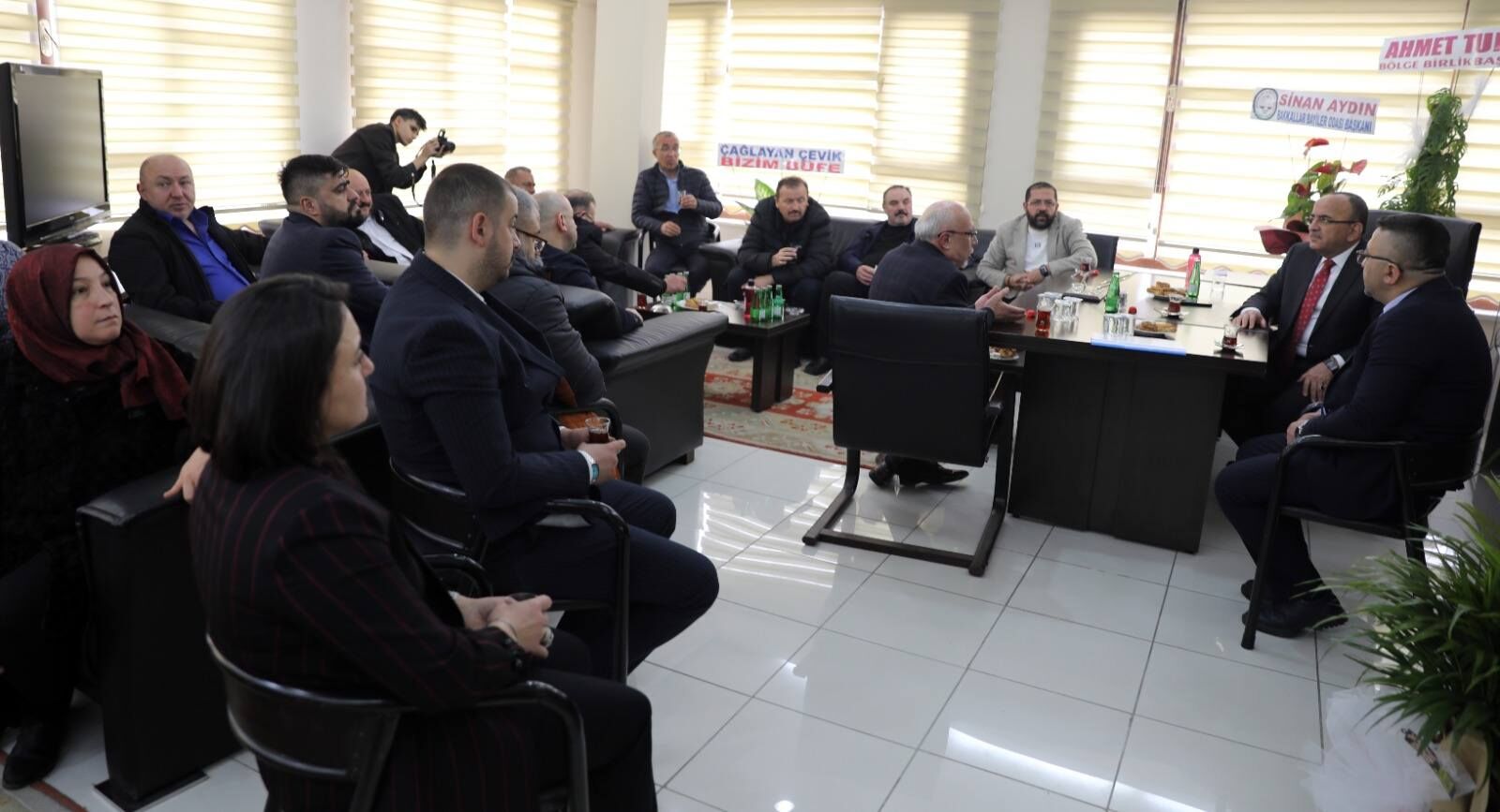 662484262 1991699761381725 3931714815502955237 N