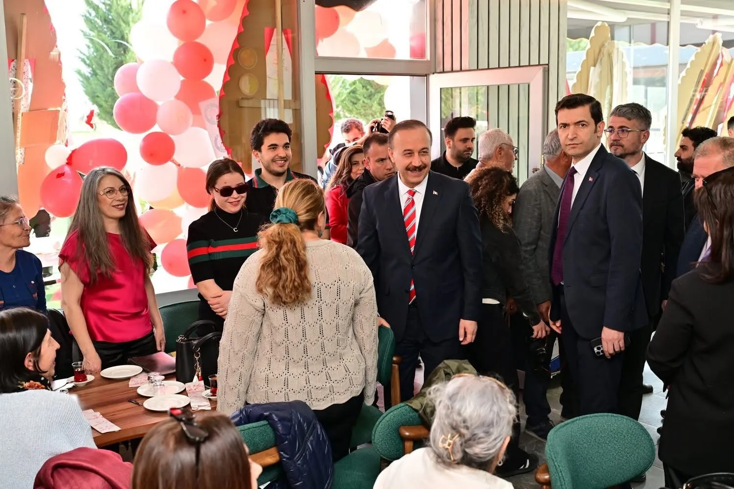 Altıntepsi Künefe Katmer Hizmete Açıldı (3)