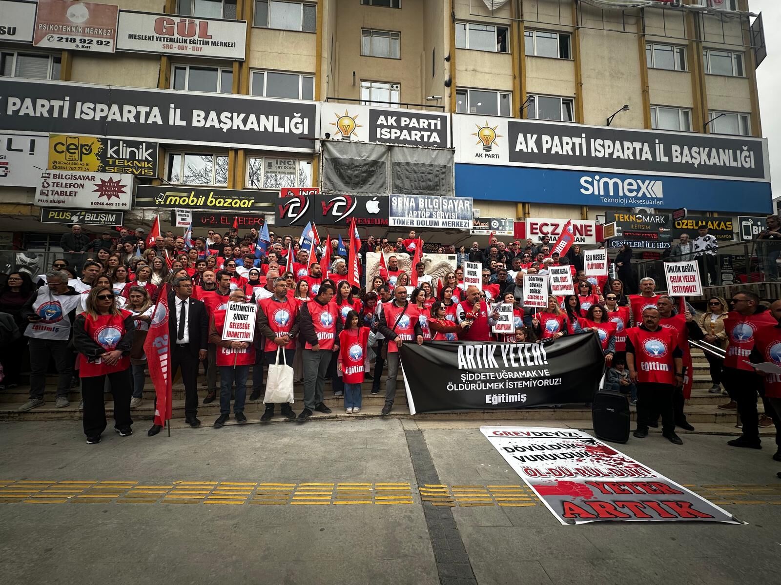 Whatsapp Image 2026 04 15 At 16.42.49 (2)