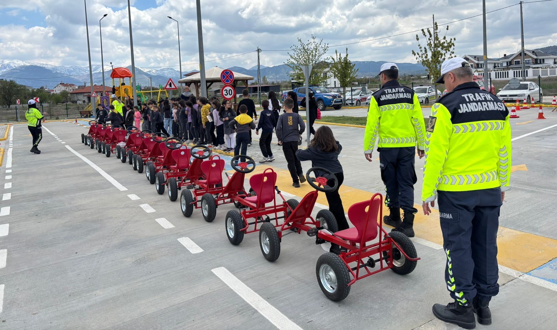 Trafik Jandarmasından Dikkat Çeken Etkinlikler (3)