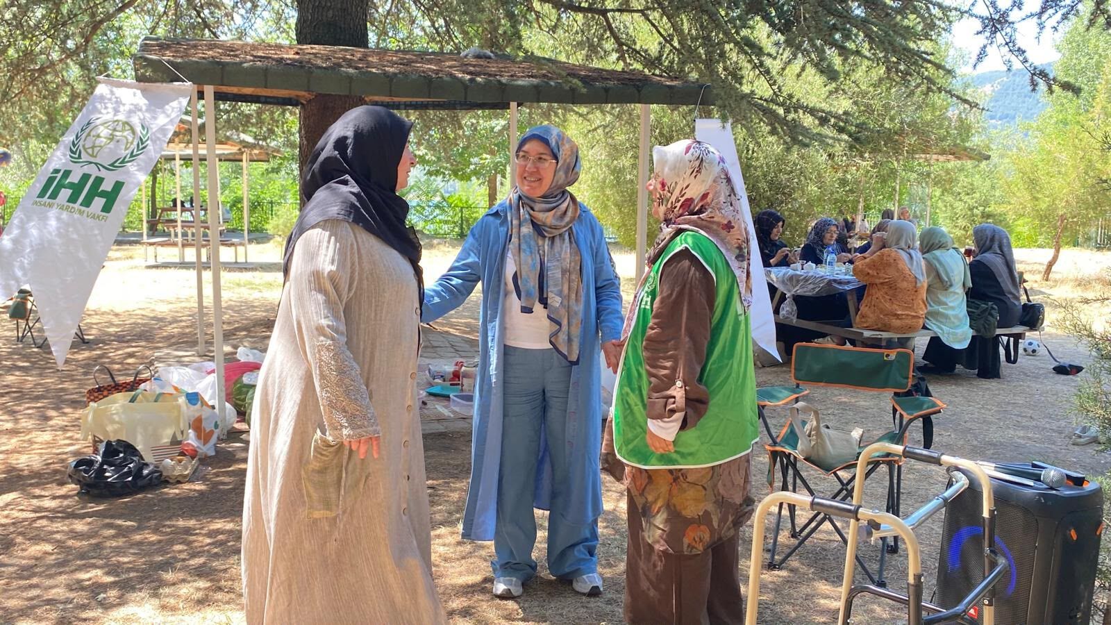 İhh Isparta Gönüllüleri̇ “Bi̇rli̇k Ve Beraberli̇k Pi̇kni̇ği̇”Nde Buluştu (15)
