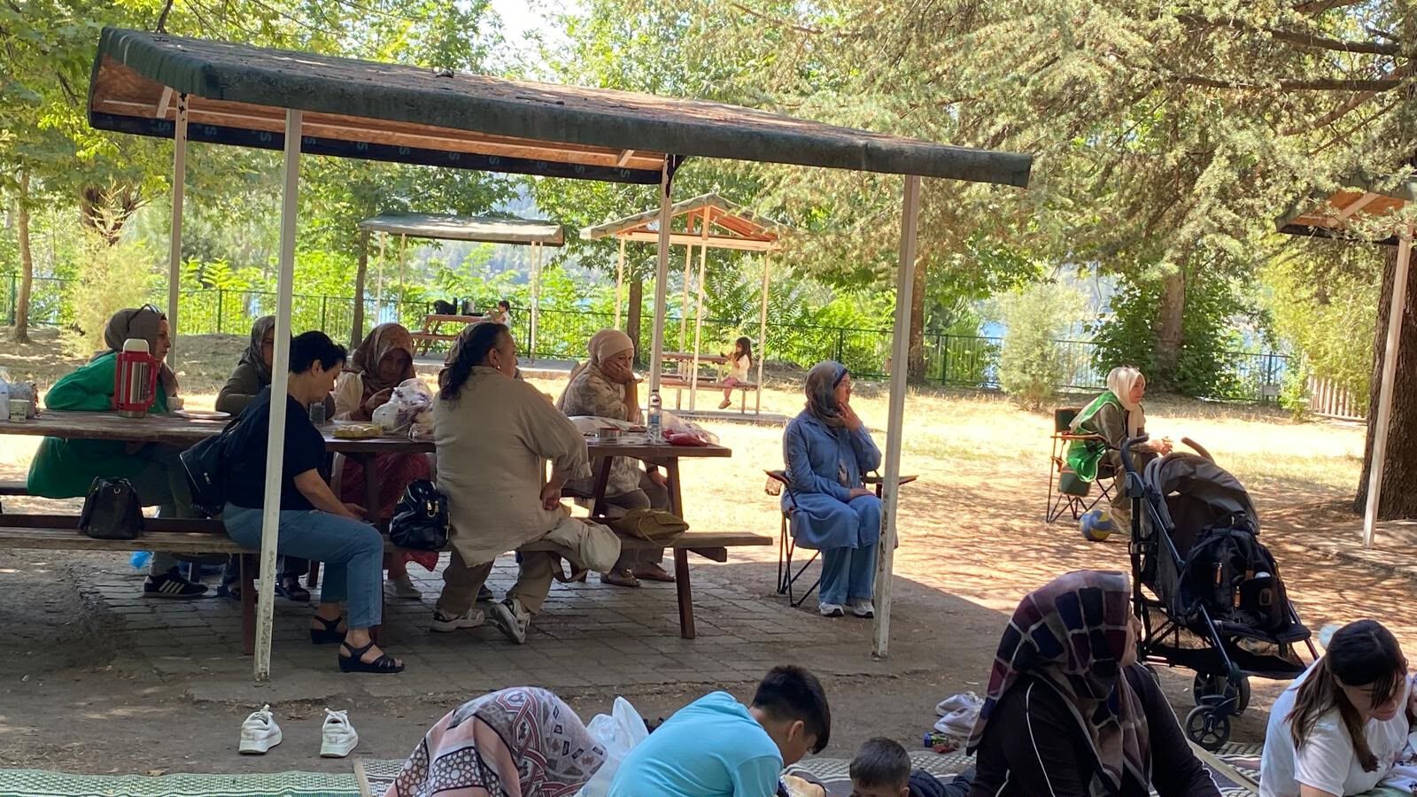 İhh Isparta Gönüllüleri̇ “Bi̇rli̇k Ve Beraberli̇k Pi̇kni̇ği̇”Nde Buluştu (17)