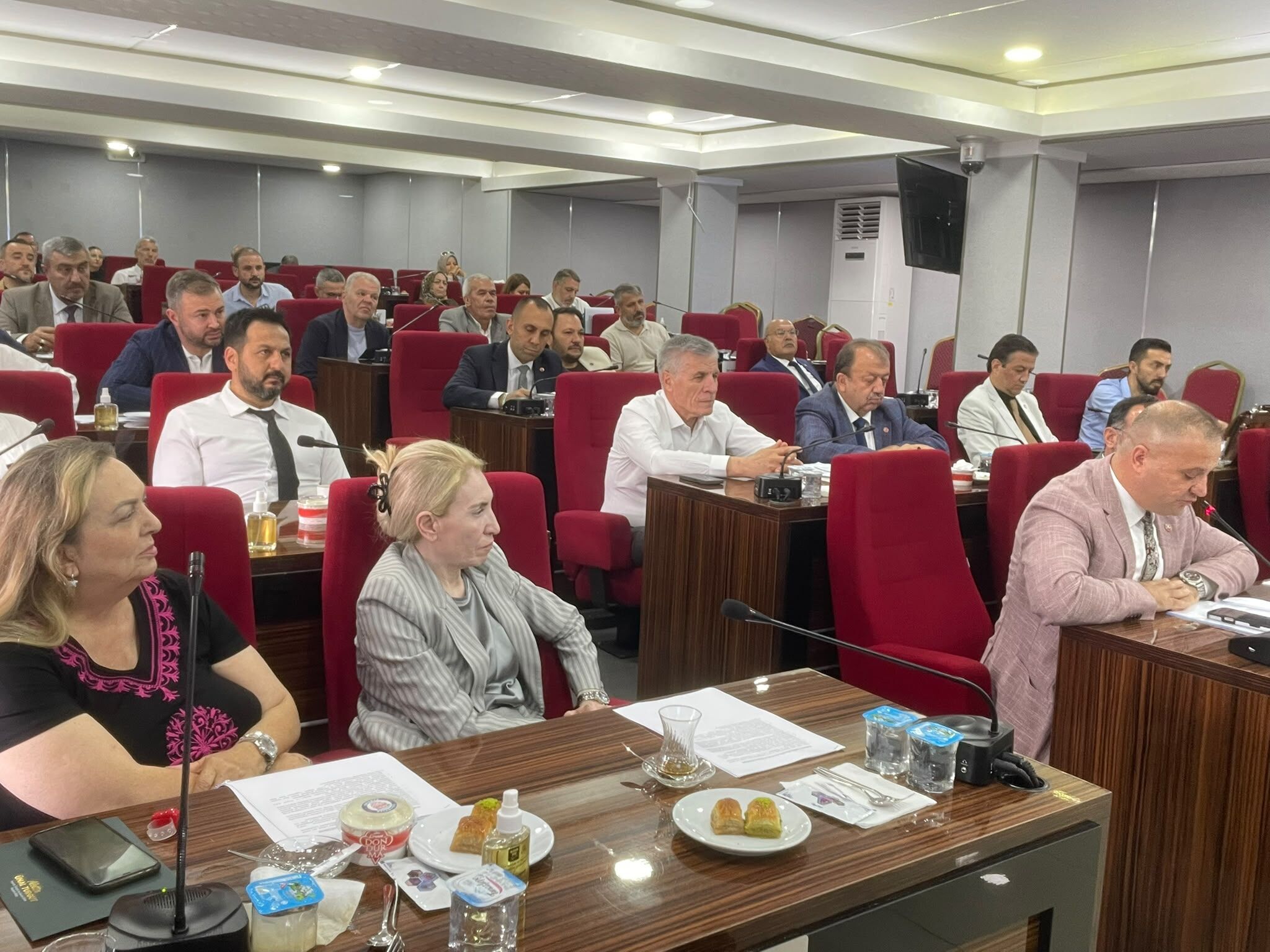 Isparta Belediye Meclisi Ağustos Ayı Son Toplantısını Gerçekleştirdi (1)
