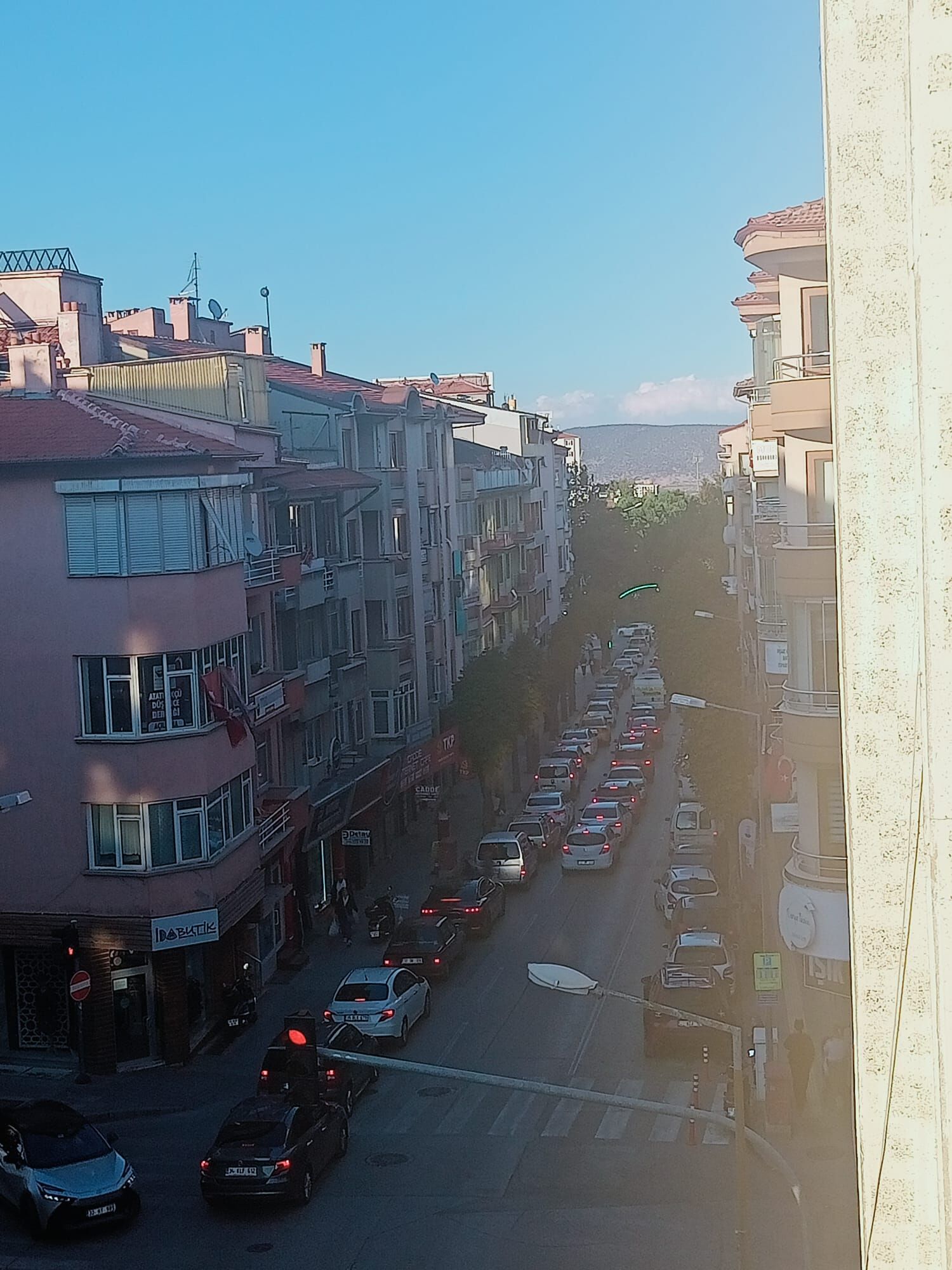 Üniversite Caddesi Trafiği Kaldırmıyor! (2)