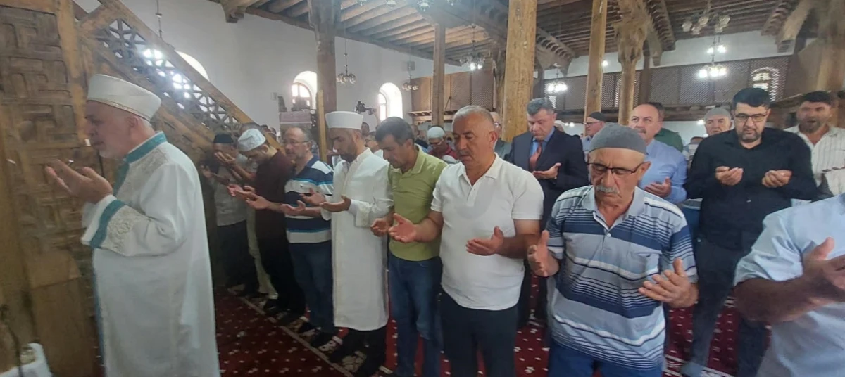 Asirlarca Suren Gelenek Yuzyil Sonra Yeniden Basladi Miryokefalon Zaferi Dualarla Anildi 090948 20260905