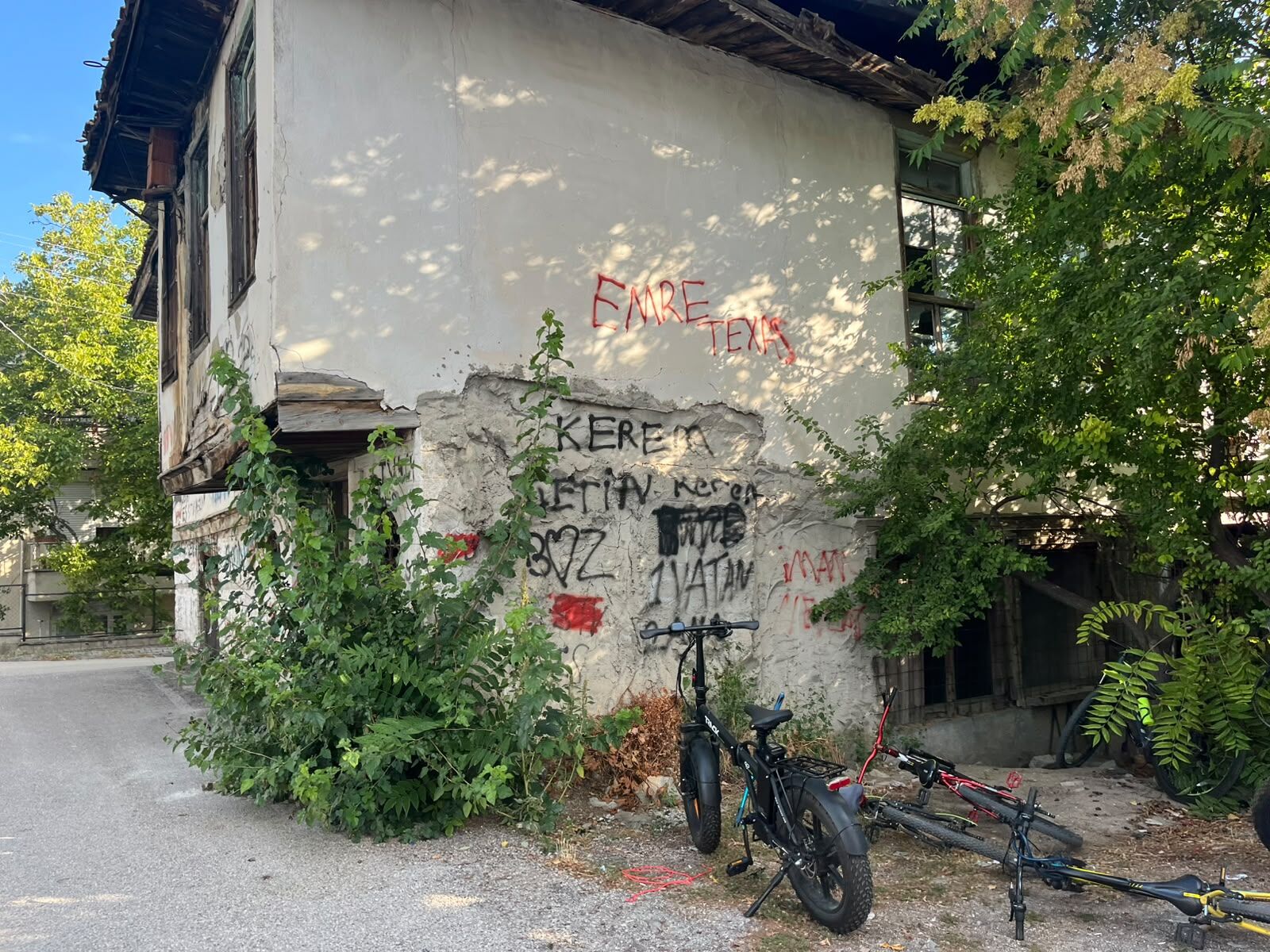 Çocuklarımızın Yanı Başındaki (1)