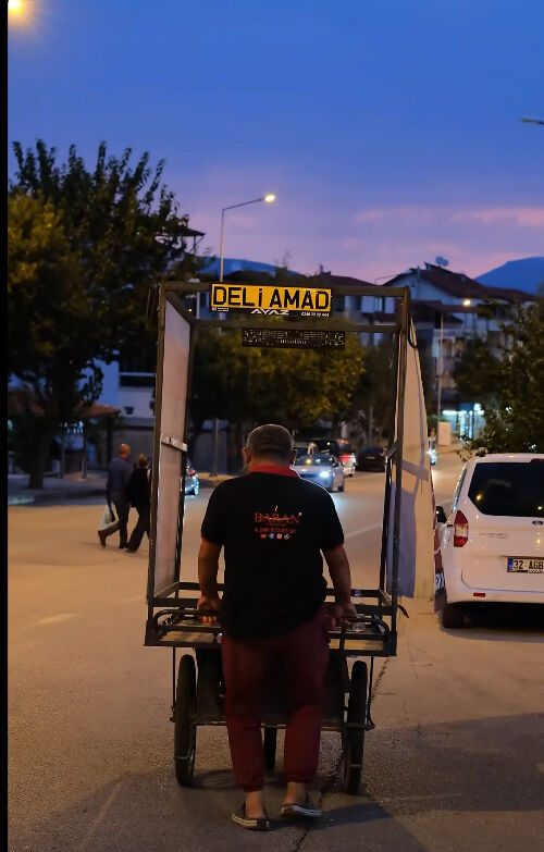 Deli̇ Amat Sosyal Medyayi Salladi! (4)
