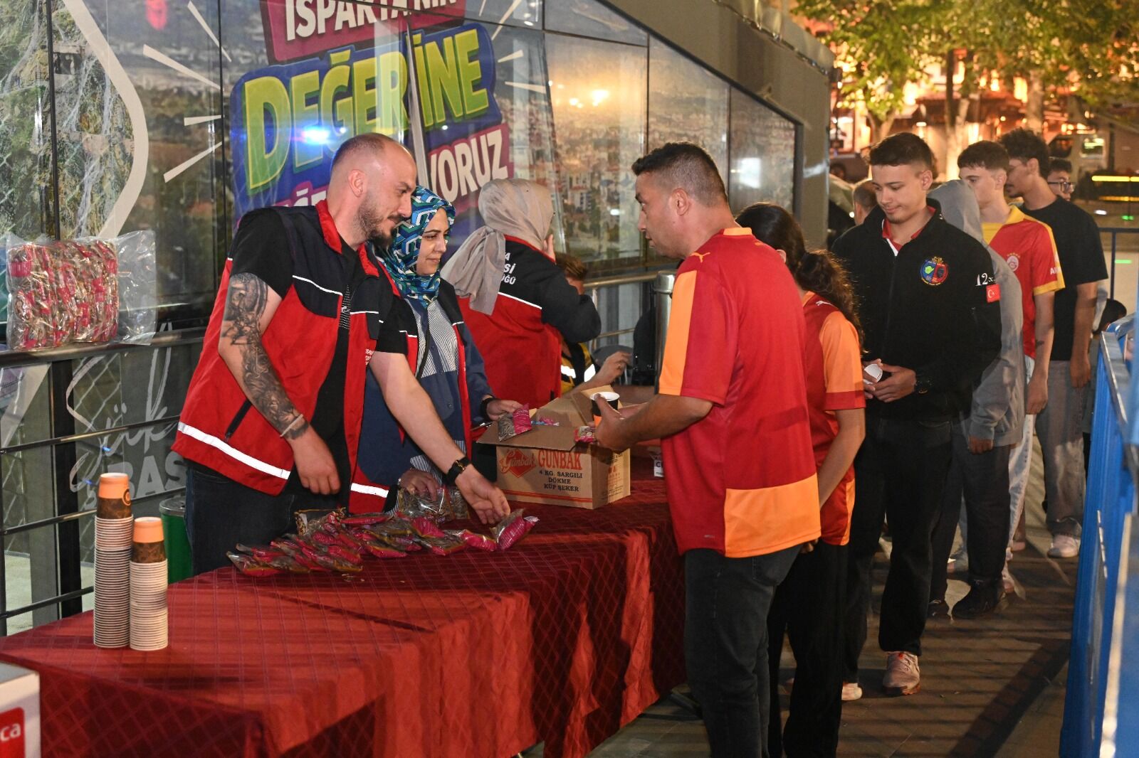 Galatasaray Heyecani Dev Ekranda Yaşandi (3)