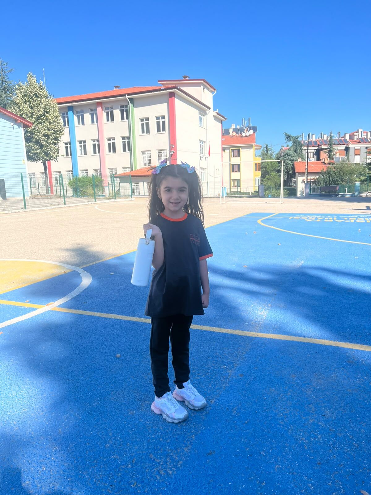Mi̇ni̇k Öğrenci̇ler İçi̇n Okul Heyecani Başladi (4)