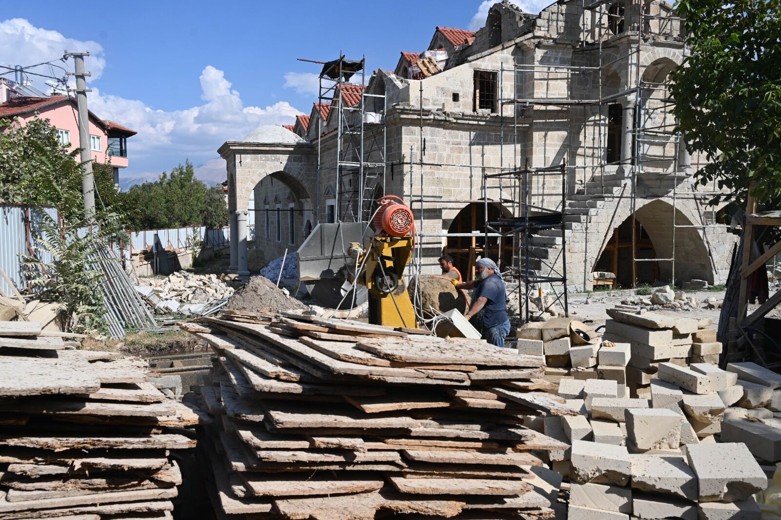 Tari̇hi̇ Aya Yorgi̇ Ki̇li̇sesi̇’nde Restorasyon Çalişmalari Devam Edi̇yor (4)