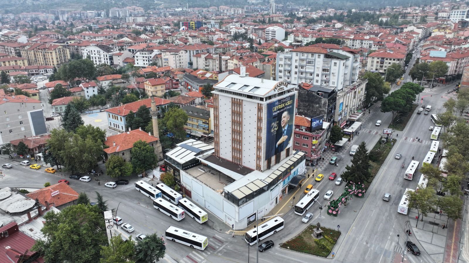 Kültür Si̇tesi̇ Esnafi Iyaşpark Otel’e Taşinacak (1)