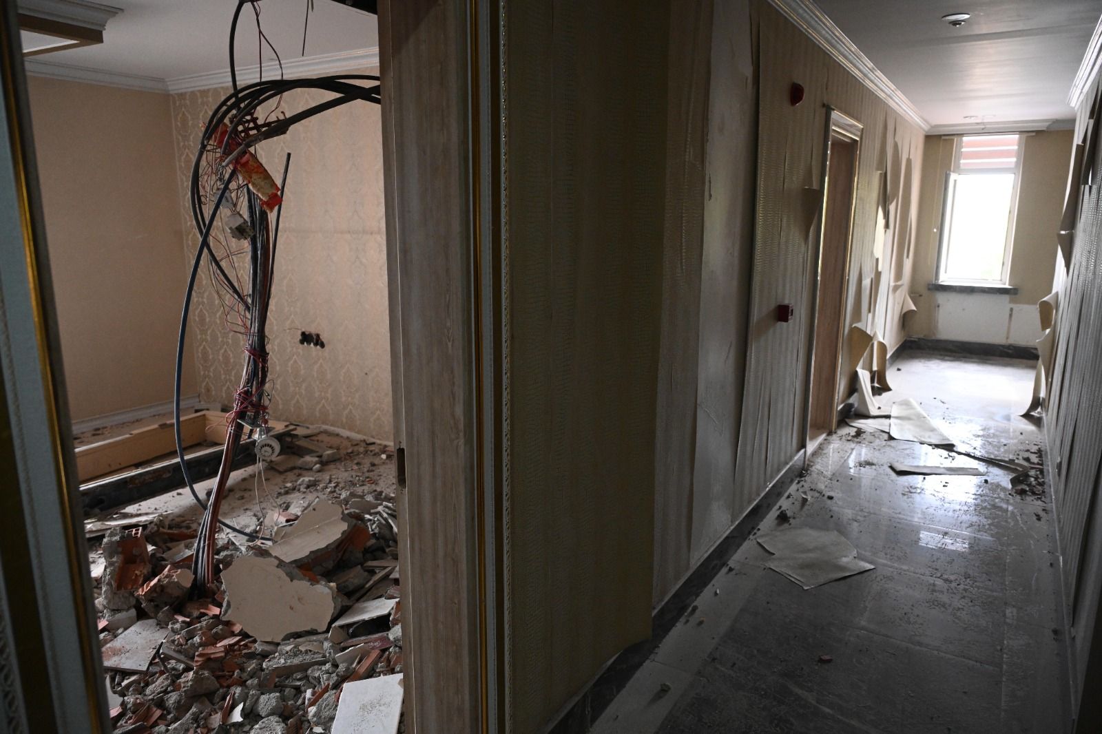 Kültür Si̇tesi̇ Esnafi Iyaşpark Otel’e Taşinacak (2)