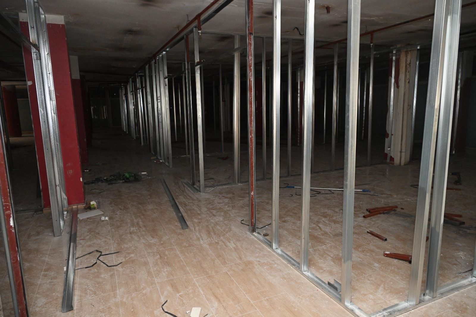 Kültür Si̇tesi̇ Esnafi Iyaşpark Otel’e Taşinacak (4)
