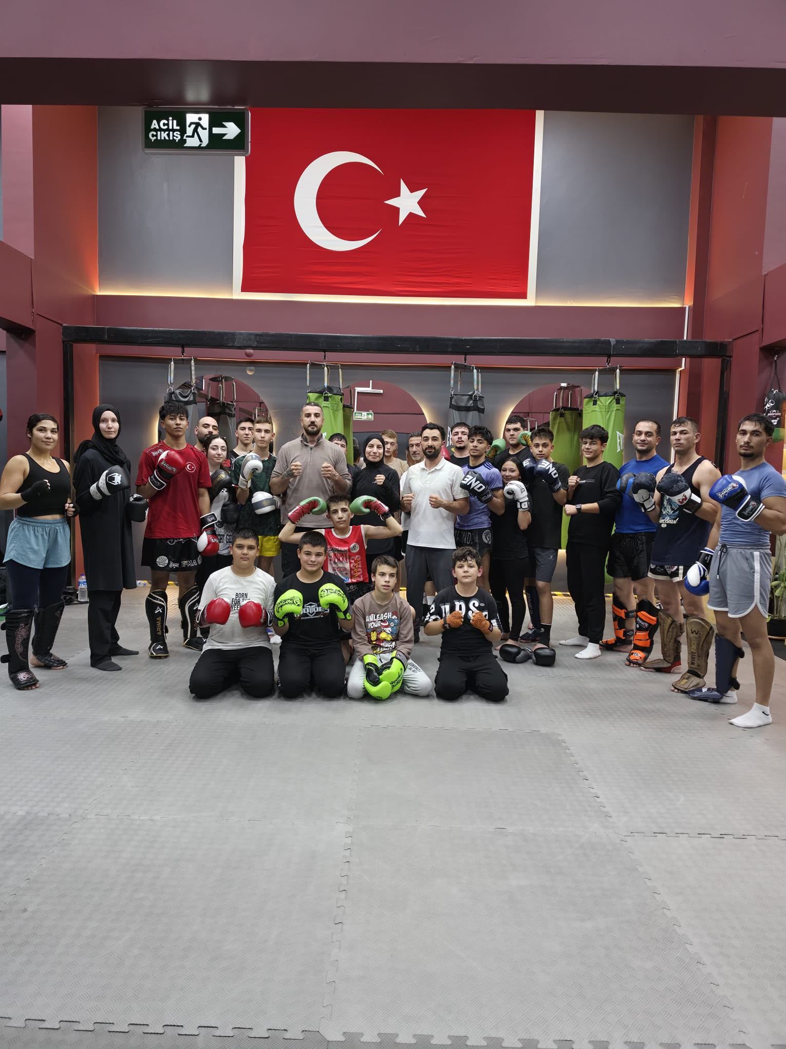 Sporun Yeni̇ Buluşma Noktasi, Profight Center (3)